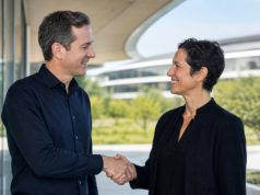 Ternus povolává zpět do Applu bývalou viceprezidentku Legrosovou Ternus povolává zpět do Applu bývalou viceprezidentku Legrosovou