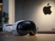 Apple propouští přes 200 lidí z týmů Vision Pro a Siri Apple Vision Pro headset symbolizující propouštění v týmech Vision Pro a Siri
