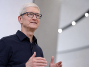Tim Cook před koncem u Applu: chci být zapamatovaný jako slušný člověk Tim Cook, generální ředitel Applu, na veřejné akci