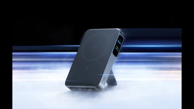Magnetická powerbanka Anker MagGo Power Bank 2 Pro s displejem a vyklopeným stojánkem