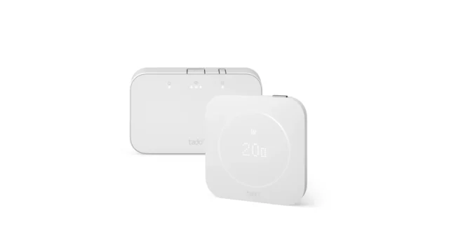 Bílý termostat tado Smart Thermostat X druhé generace s displejem a bezdrátový přijímač Bílý termostat tado Smart Thermostat X druhé generace s displejem a bezdrátový přijímač
