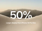 Za displej iPhonu Duo podle spekulace platí Apple Samsungu 250 dolarů Detailní záběr na skládací vnitřní displej iPhonu Duo