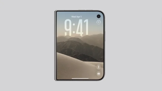 Rozložený iPhone Duo se sedmipalcovým vnitřním displejem