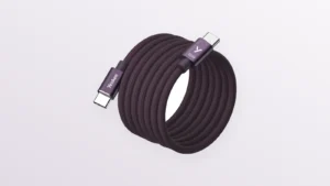 Švestkově fialový magnetický kabel Yenkee Magnetic 03 s konektory USB-C stočený do kotouče