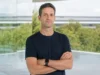 John Ternus osobně vede design Applu: ve studiu je několikrát týdně Generální ředitel Applu John Ternus